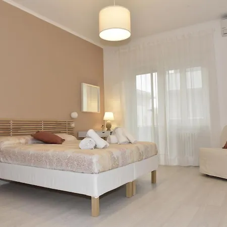 Nathanaele House Via Tuscolana * Rome